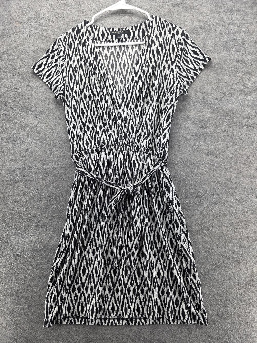 Banana Republic Dress Womens Small Black White Ikat Belted Short Sleeve Wrap